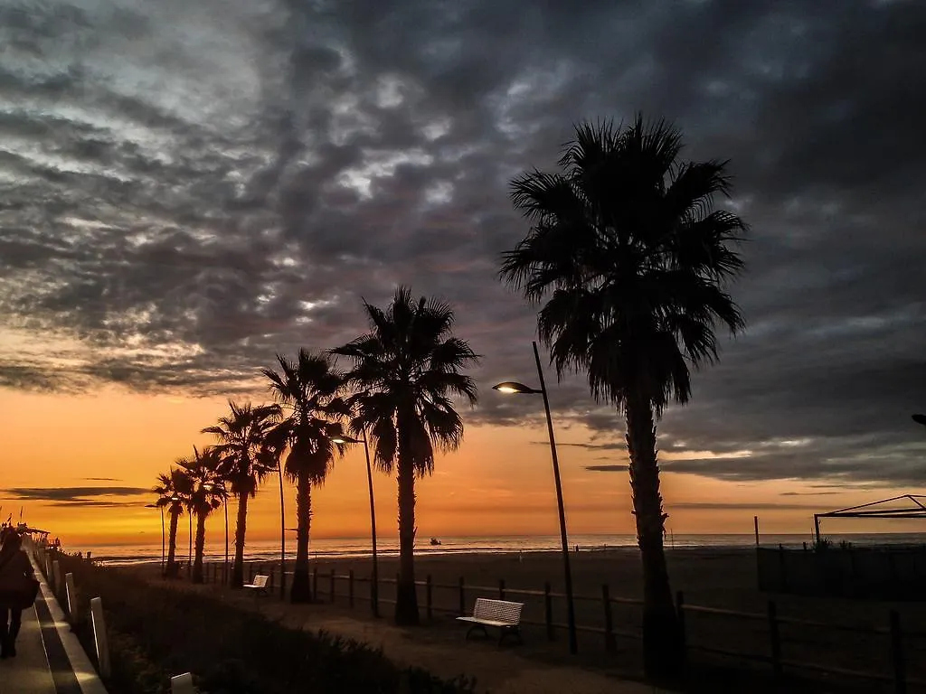 Hotel Alba Sul Mare Lido di Camaiore 3*,