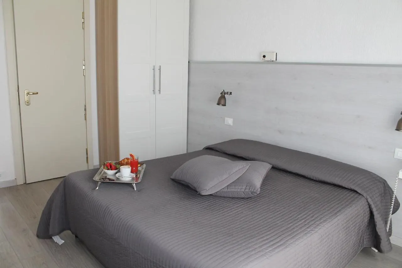 Hotel Alba Sul Mare Lido di Camaiore Italia