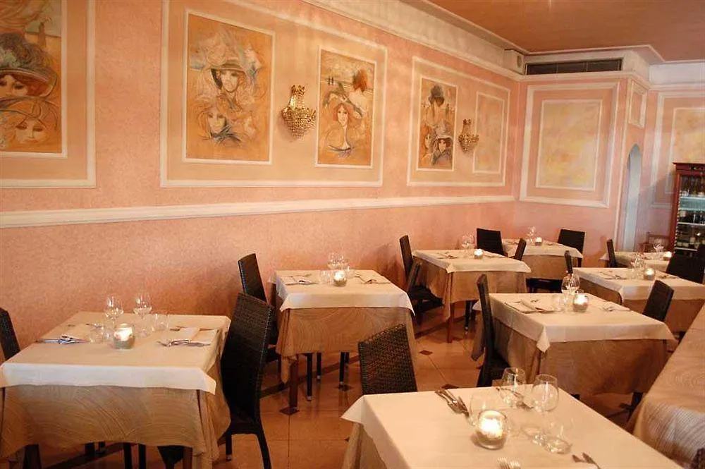 Hotel Alba Sul Mare Lido di Camaiore 3*,